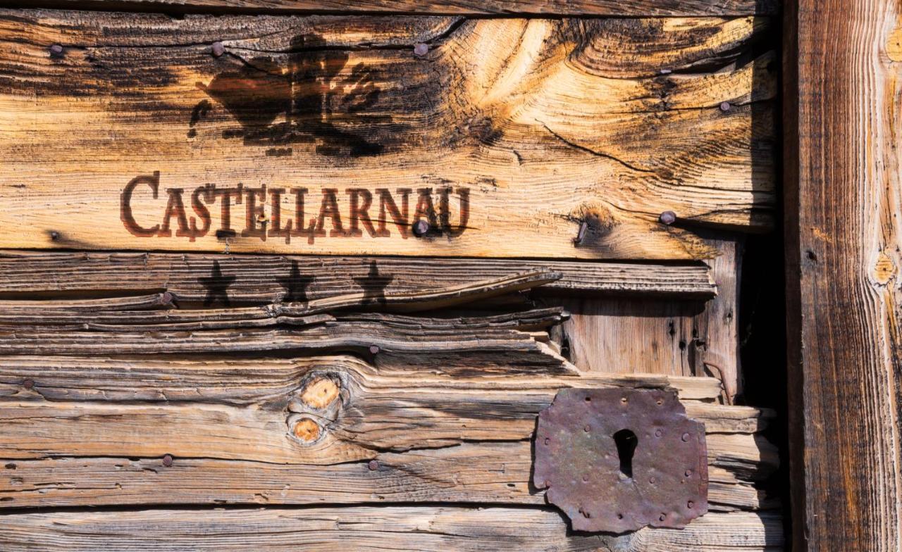 Hotel Restaurant Castellarnau Escalo ภายนอก รูปภาพ